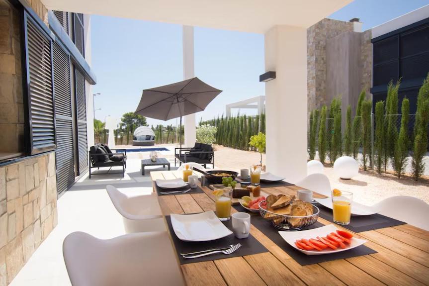 Strandnahe Design Mit Pool 2 Schlafzimmer 180 Qm Cala Murada (Mallorca)